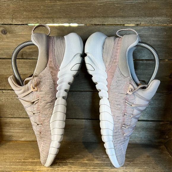 Womens Nike Free RN 5.0 Platinum Violet Athletic Running Shoes Sneakers Size 8 M - Picture 4 of 6